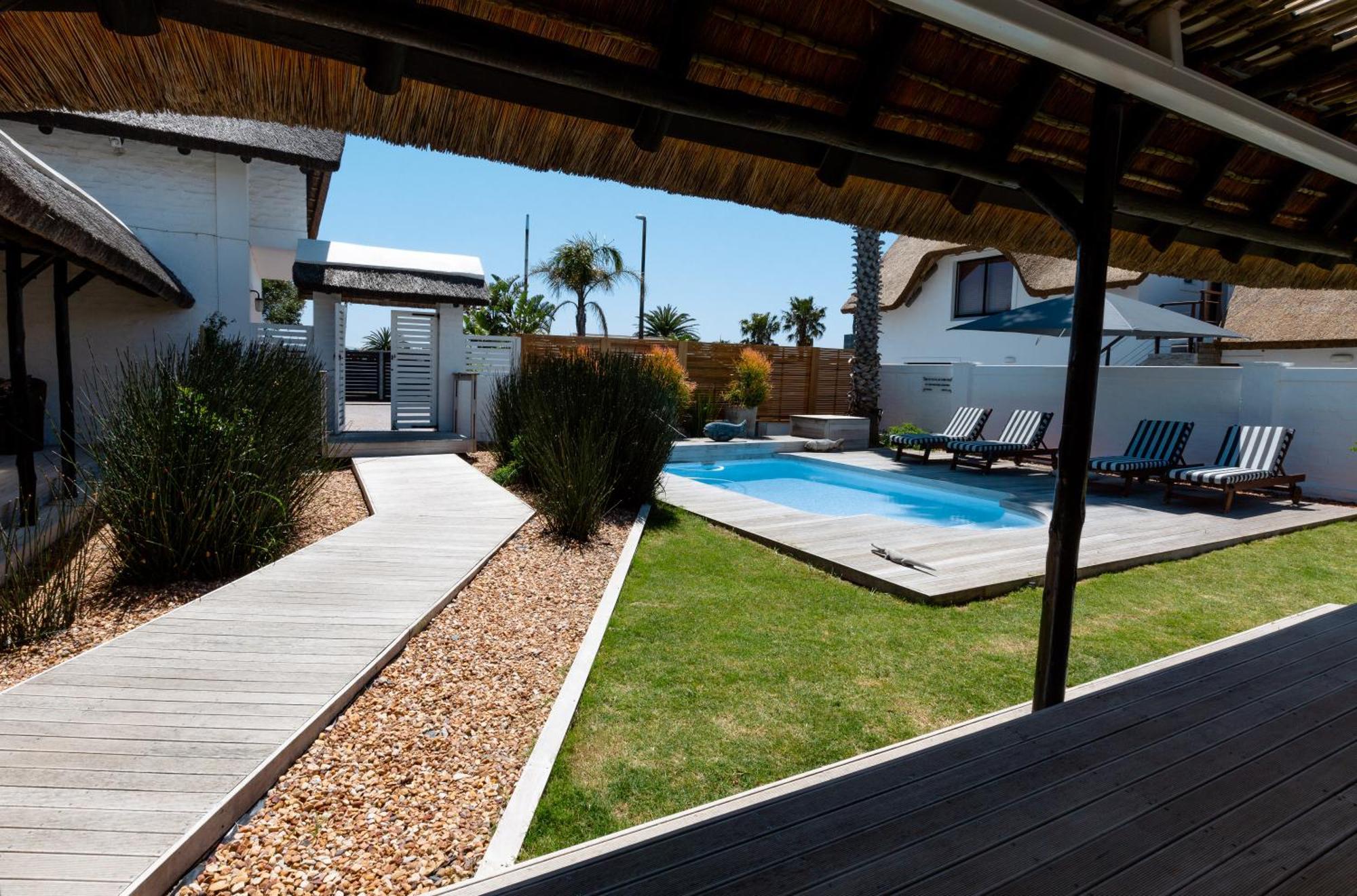 Canal Guest House - Waterfront Boutique Bed & Breakfast - Solar Power St Francis Bay Zewnętrze zdjęcie