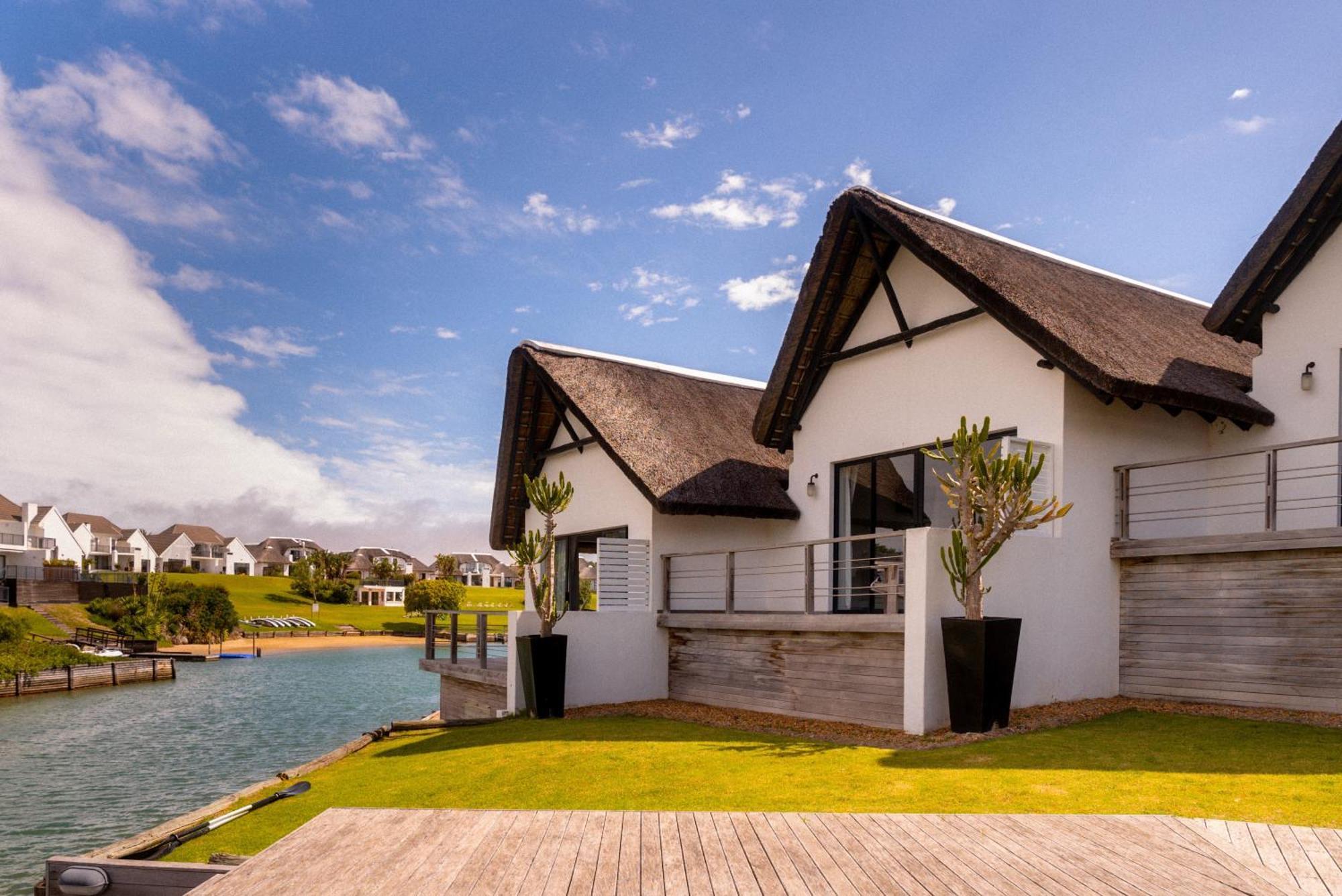 Canal Guest House - Waterfront Boutique Bed & Breakfast - Solar Power St Francis Bay Zewnętrze zdjęcie