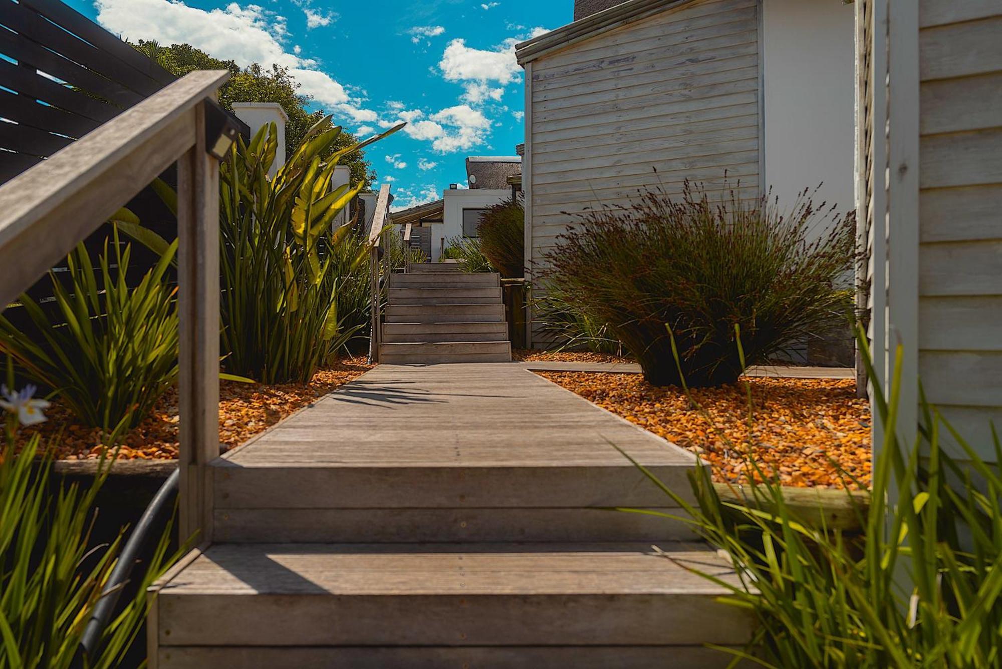 Canal Guest House - Waterfront Boutique Bed & Breakfast - Solar Power St Francis Bay Zewnętrze zdjęcie